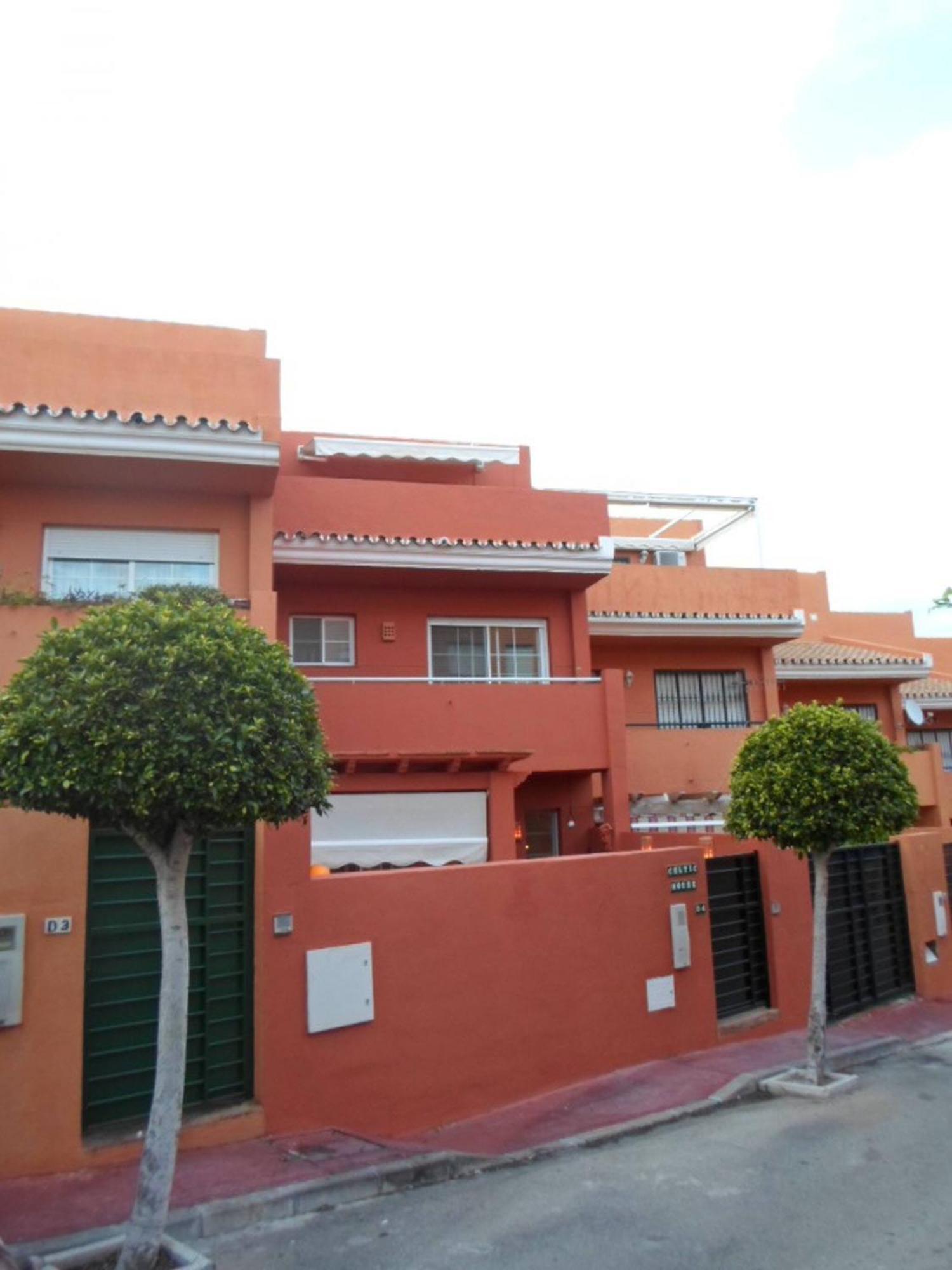 Celtic House Costa 023 Benalmádena